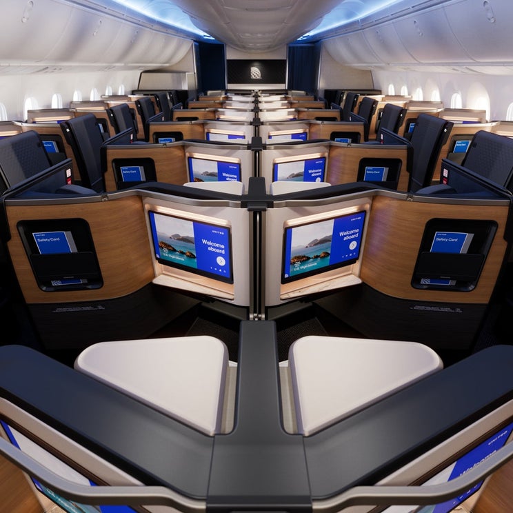 United is first US airline to add 'basic business' as it shakes up premium fares
