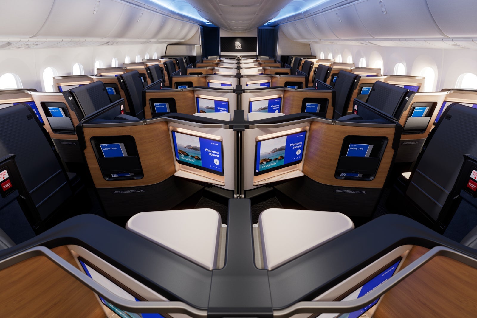 United new Polaris Studio Premium Plus