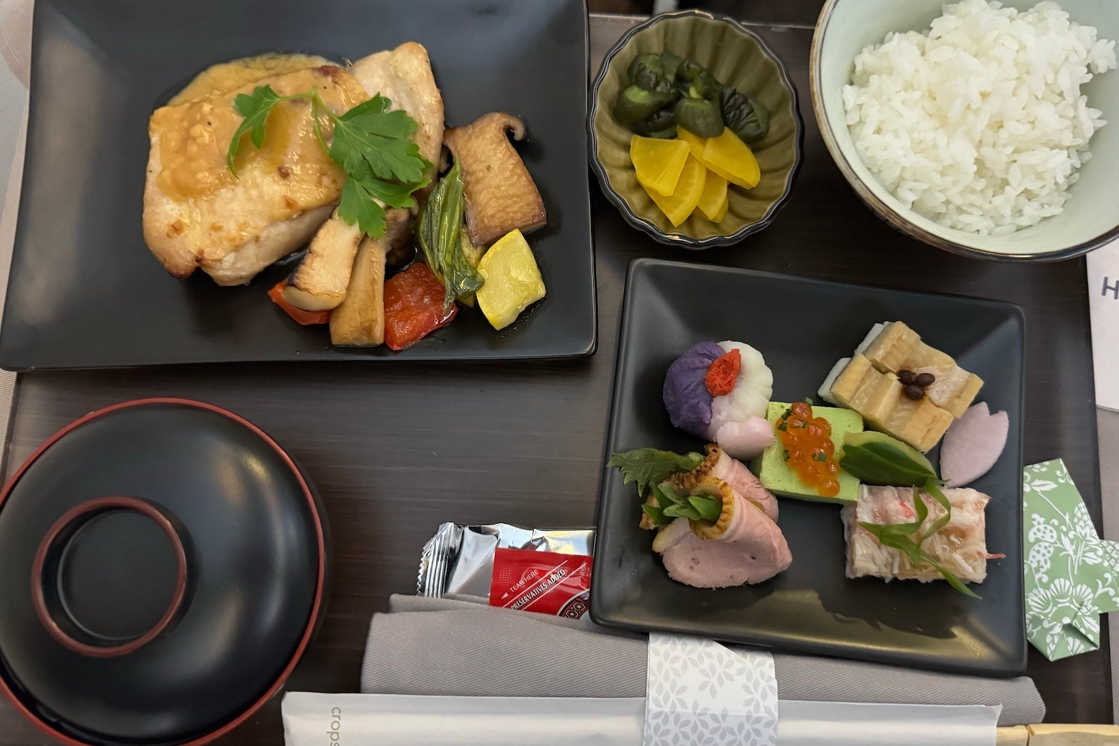 Alaska's SEA-NRT inaugural flight food