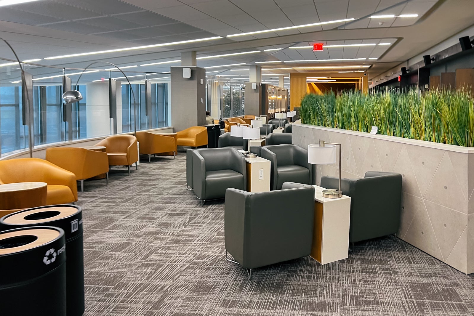 admirals club laguardia