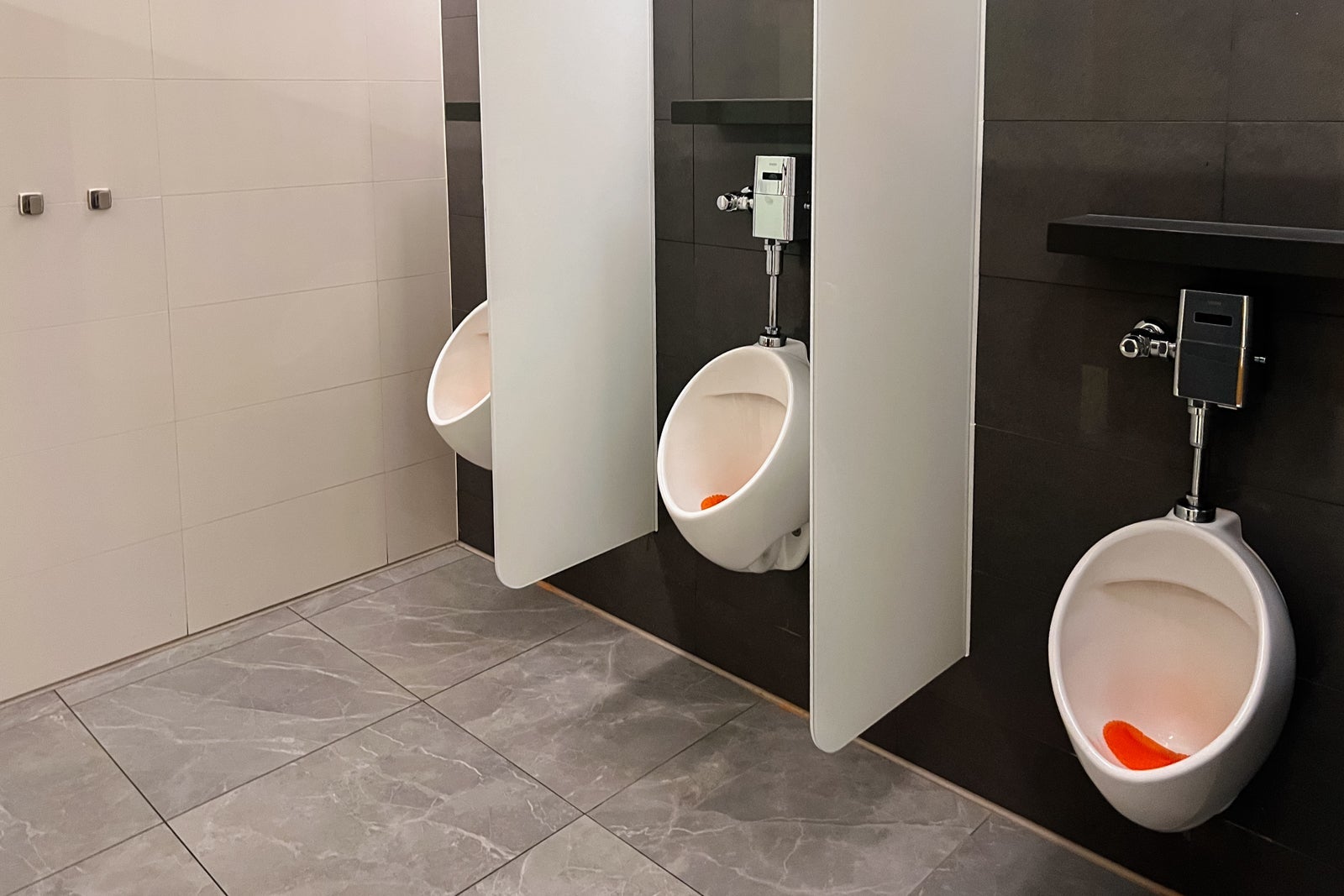 admirals club laguardia