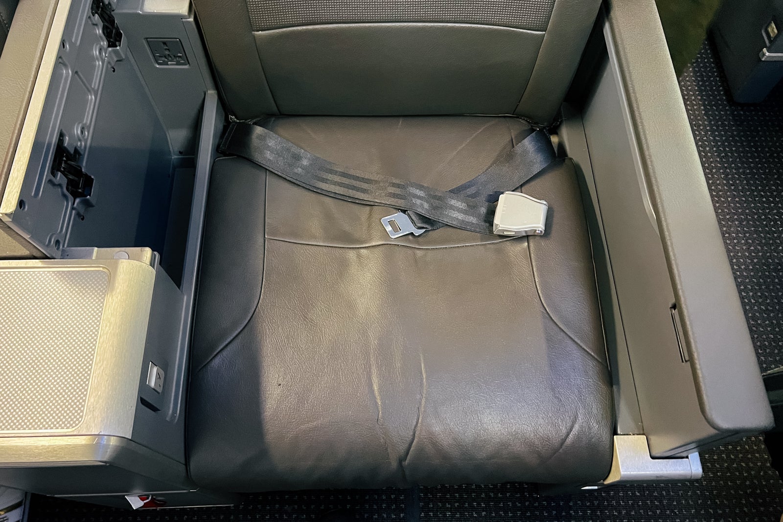 aa montana plane cabin first class