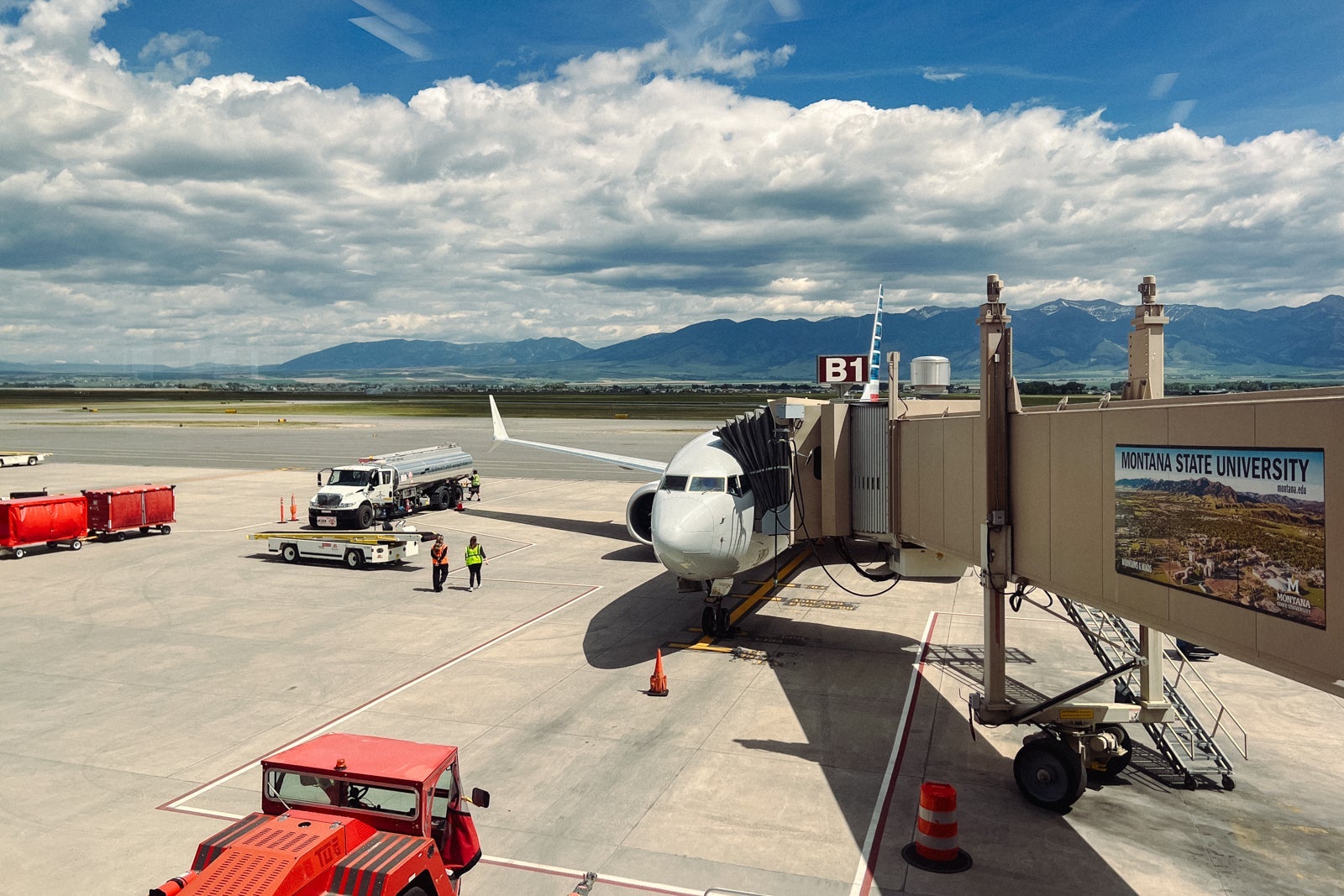 montana plane american airlines