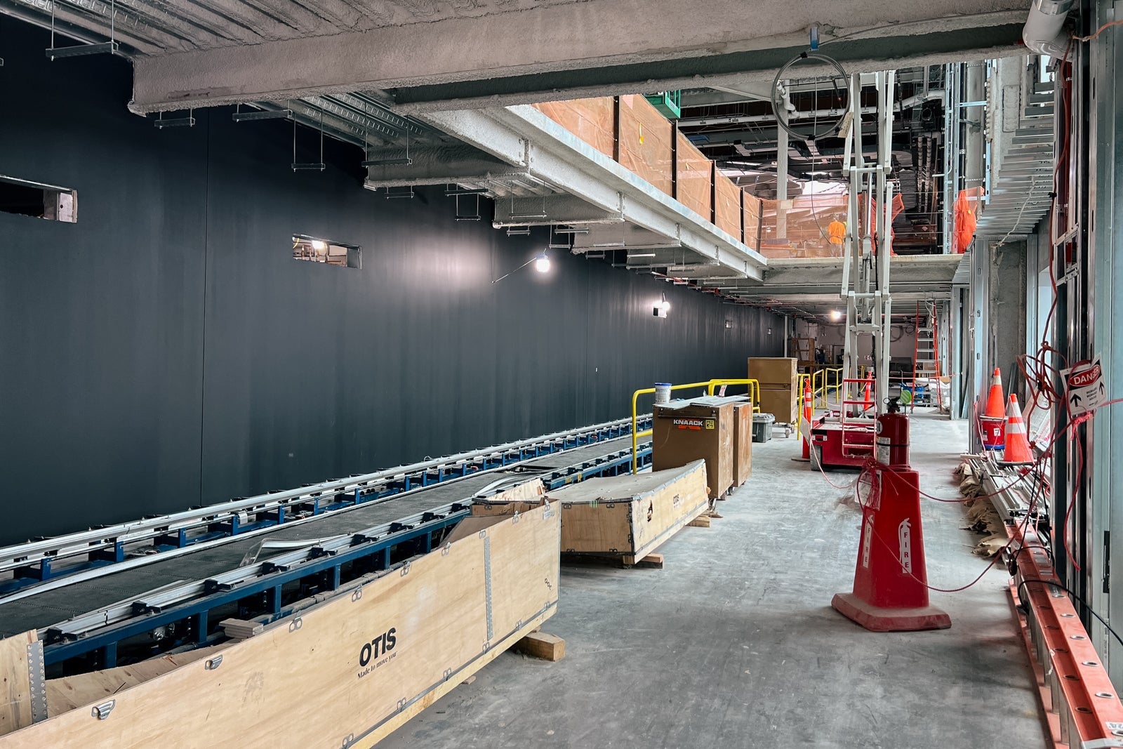 New Terminal 6 construction