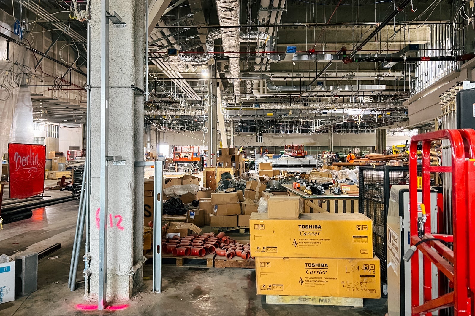 New Terminal 6 construction