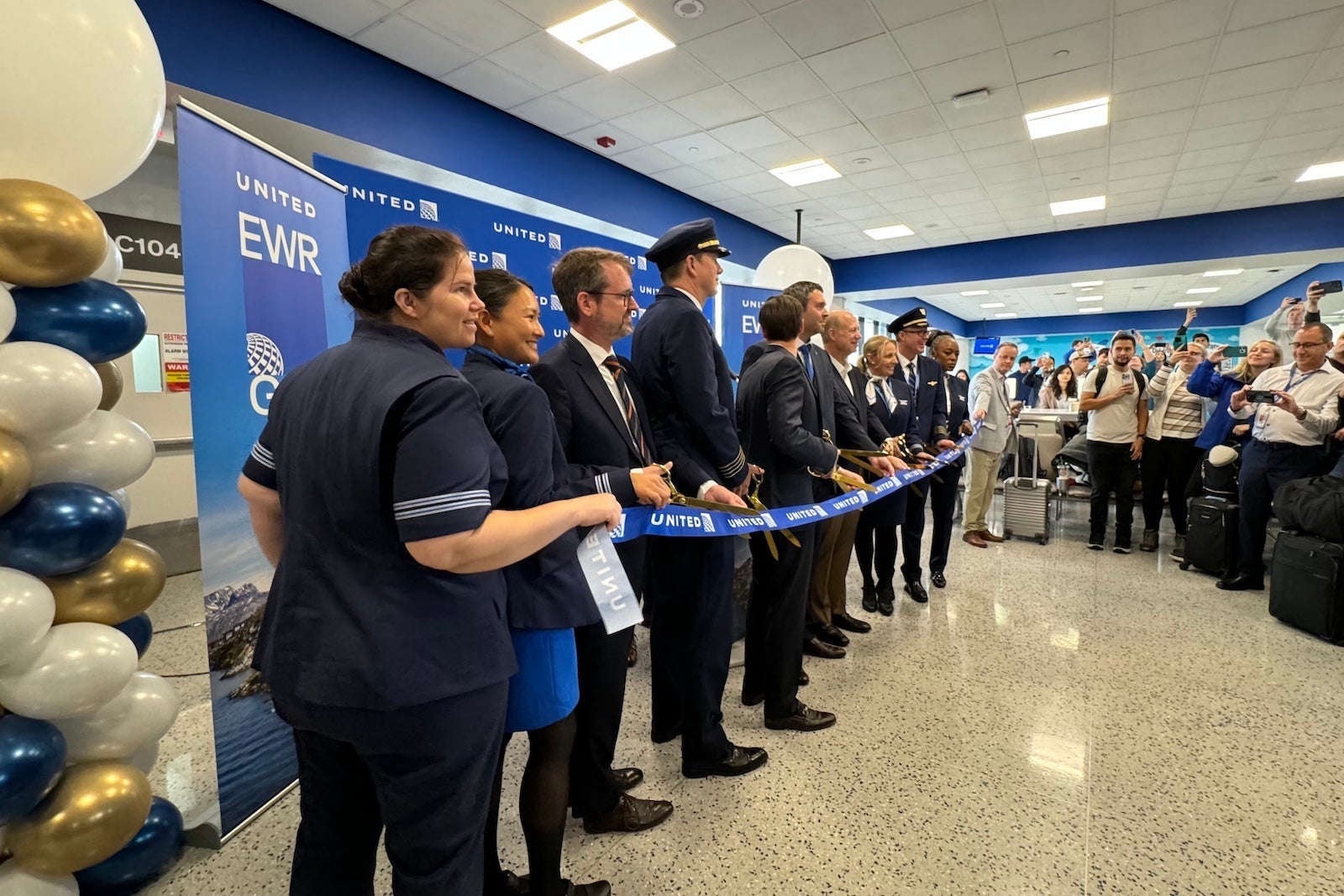 Inaugural EWR-GOH flight