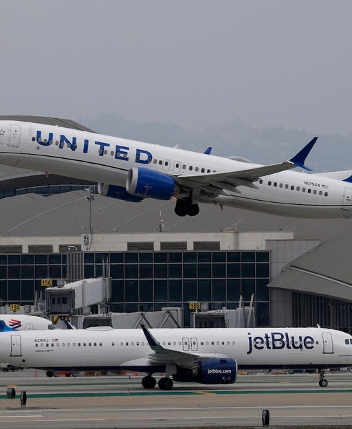 United Airlines And JetBlue Enter Into Partnership