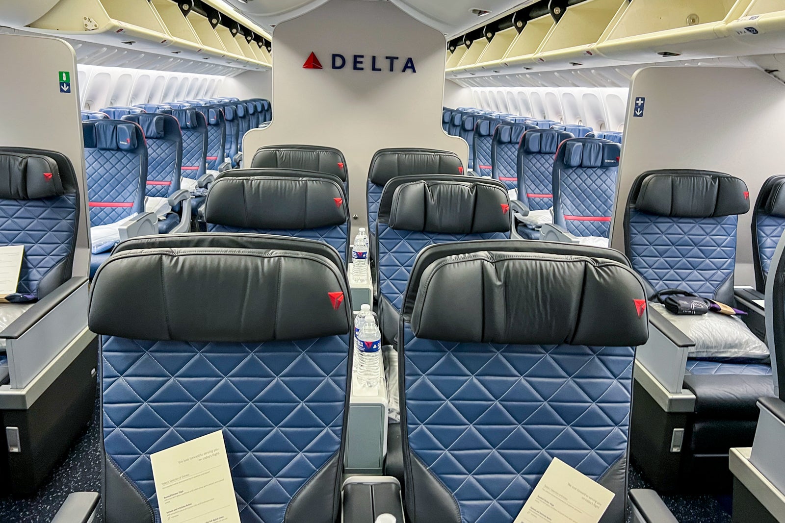 Delta Premium Select cabin