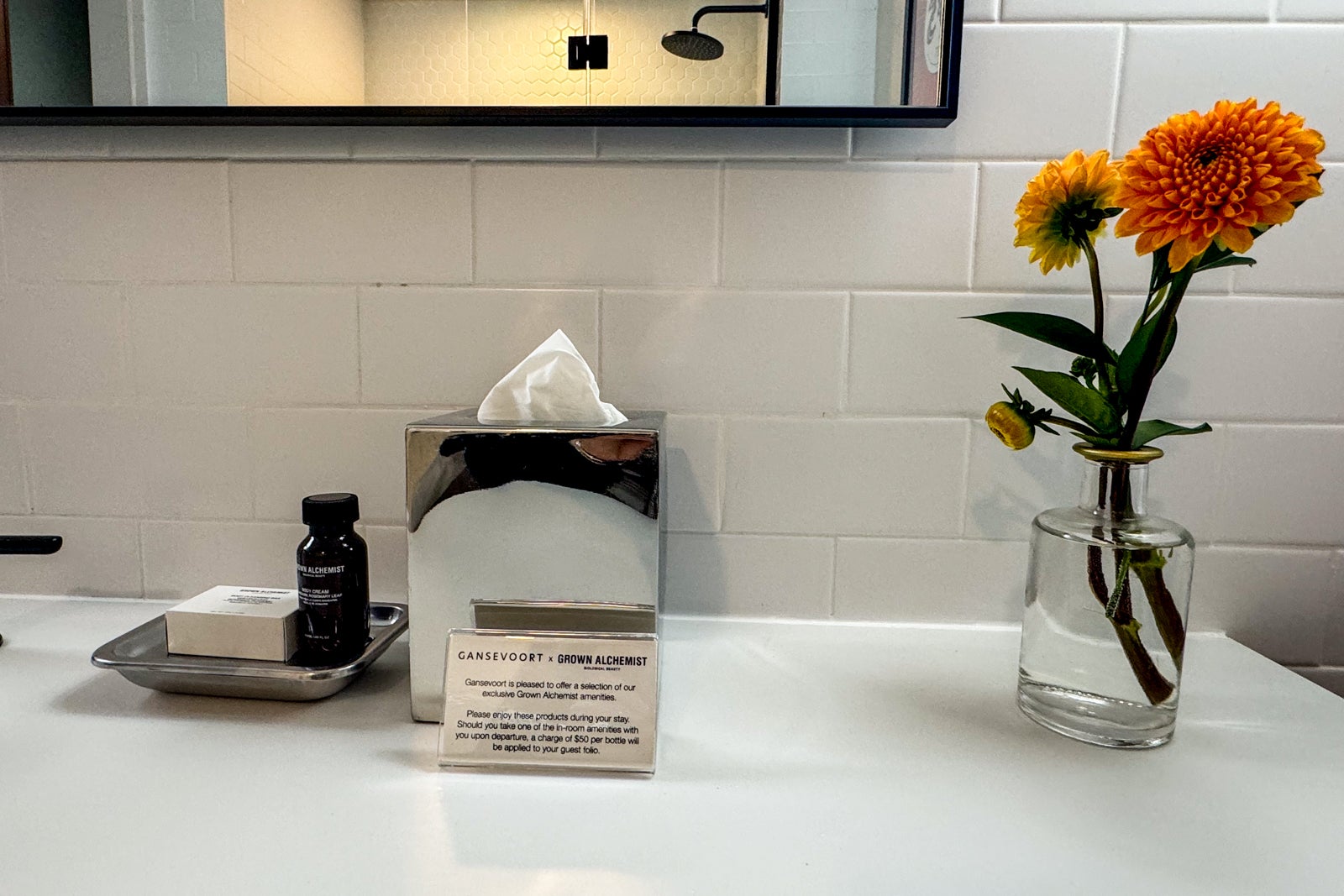 bathroom counter white