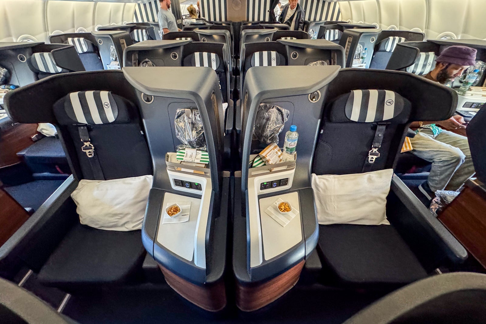 20250707 Condor Airlines Business ERosen 12