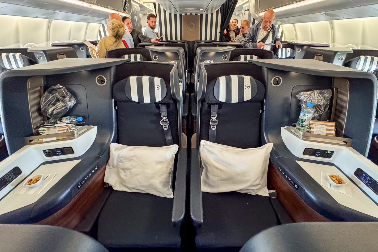 20250707 Condor Airlines Business ERosen 13