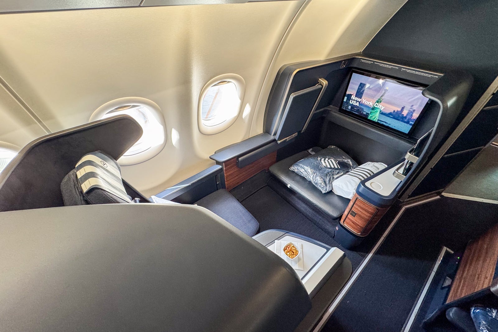 20250707 Condor Airlines Business ERosen 18