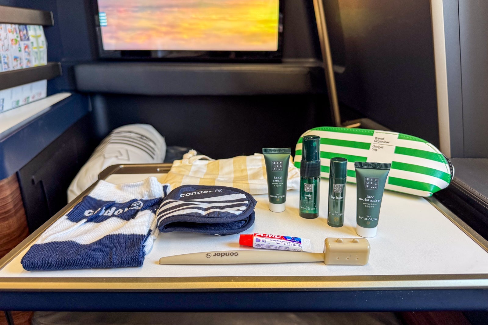 Comparing Condor Airlines' regular and Prime business-class seats - The ...