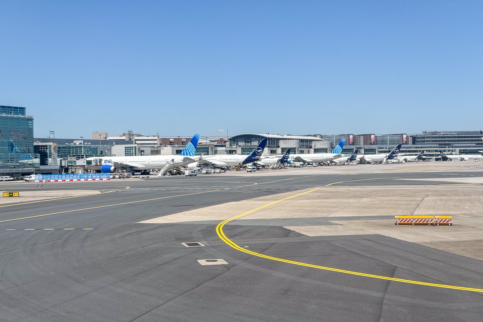20250707 Condor Airlines Business ERosen 49