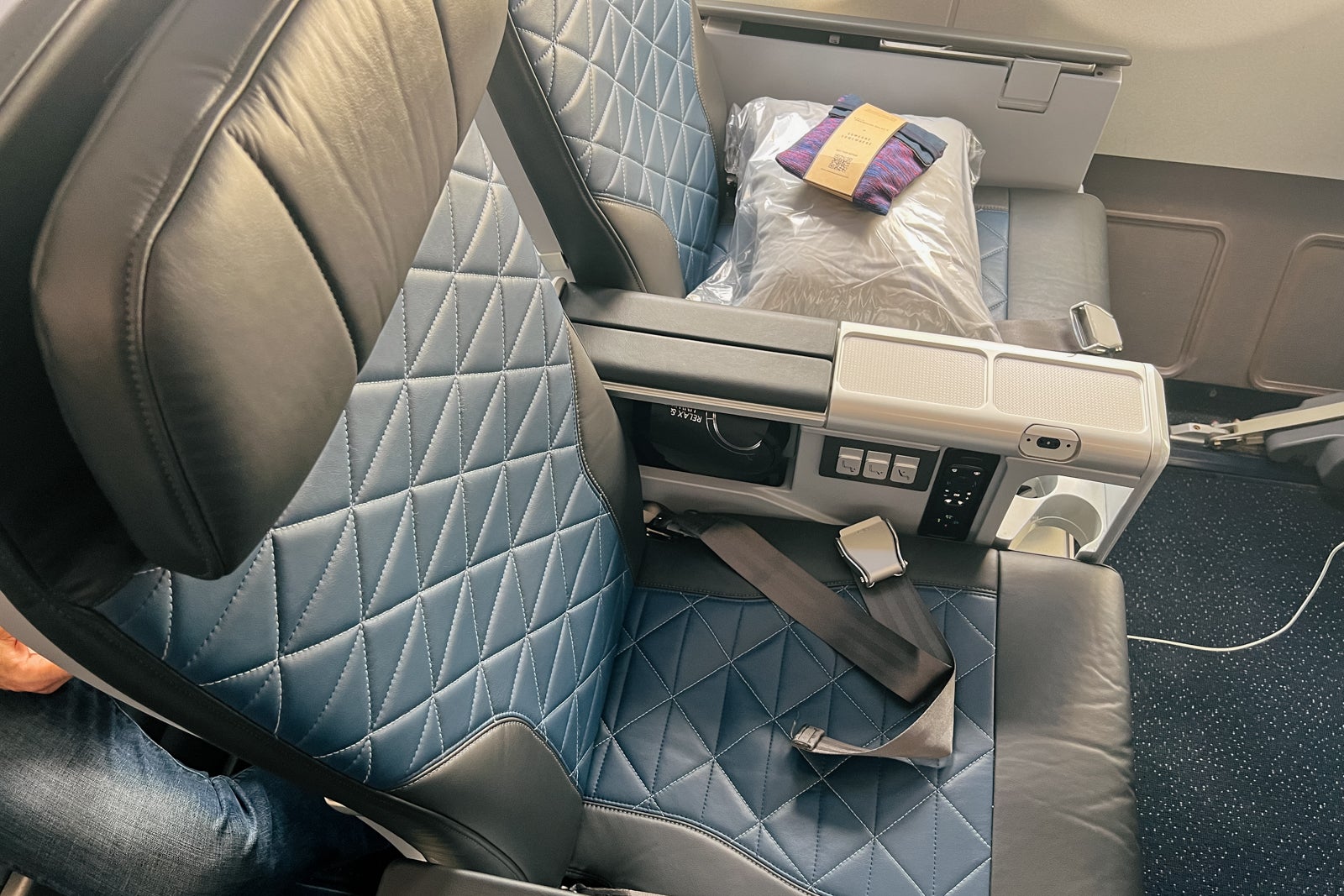Delta Premium Select seats