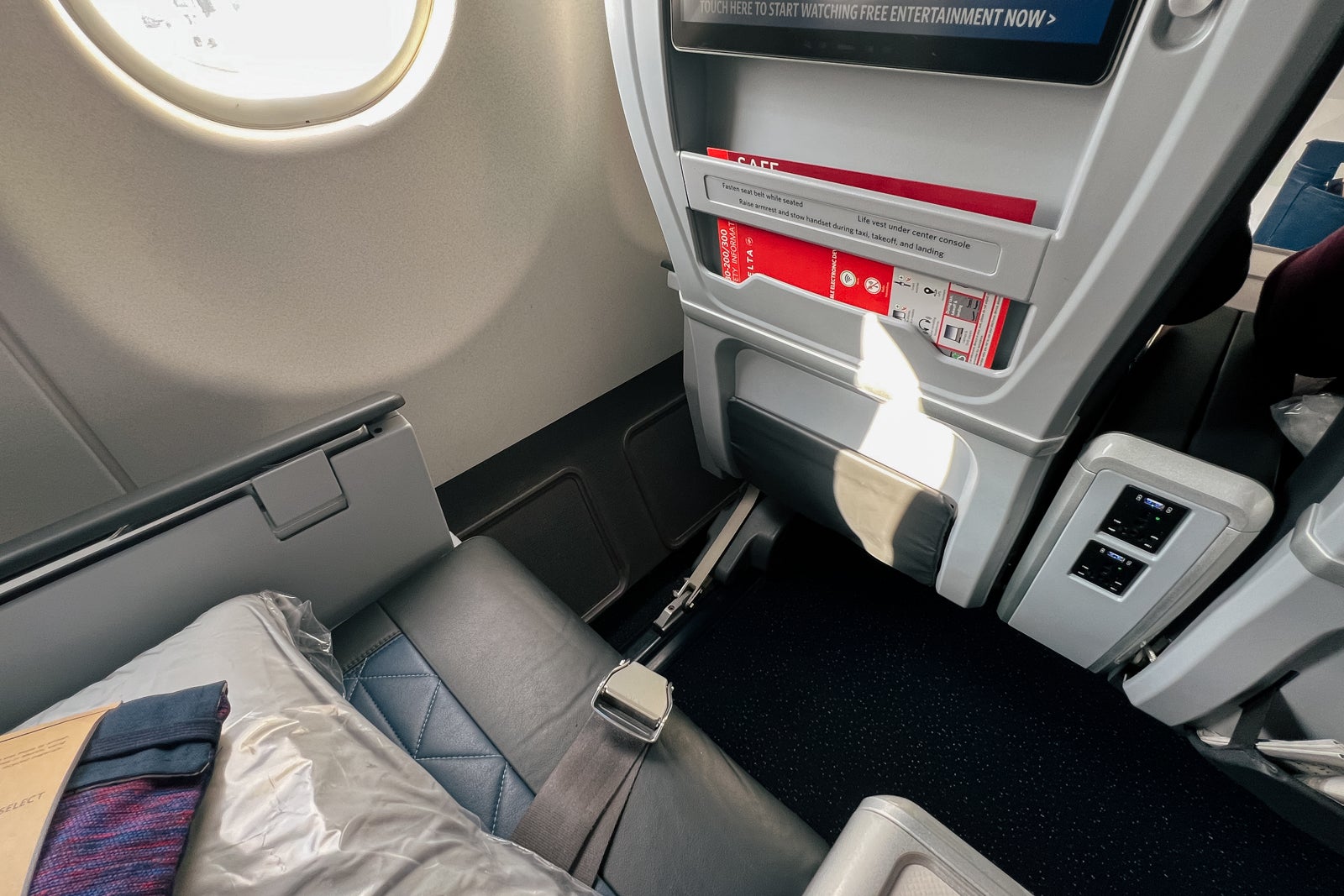 Delta Premium Select seats