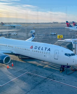 Gaming, not gambling: Delta partners with DraftKings for inflight sports picks