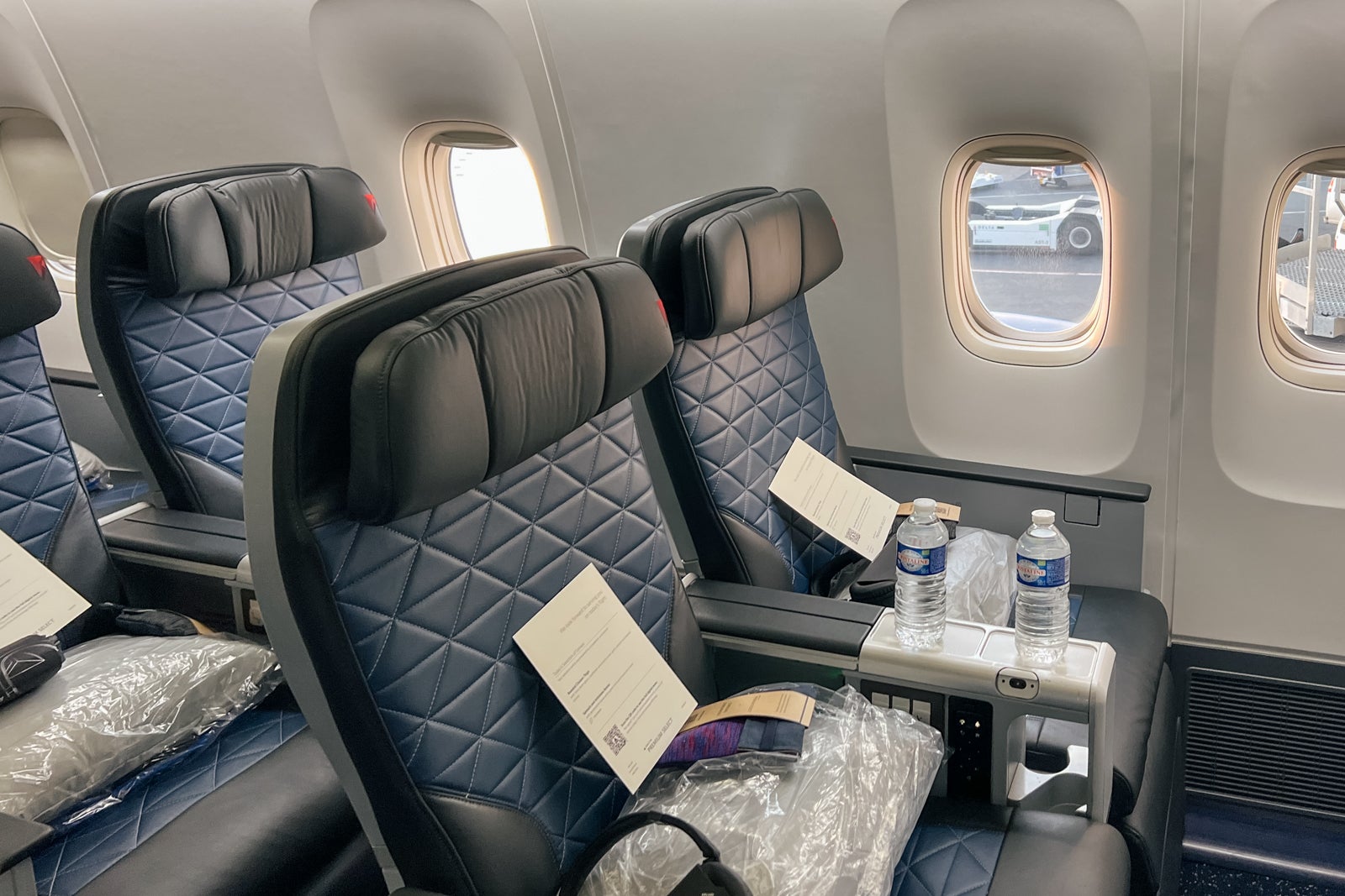 Amenities in Delta Premium Select.