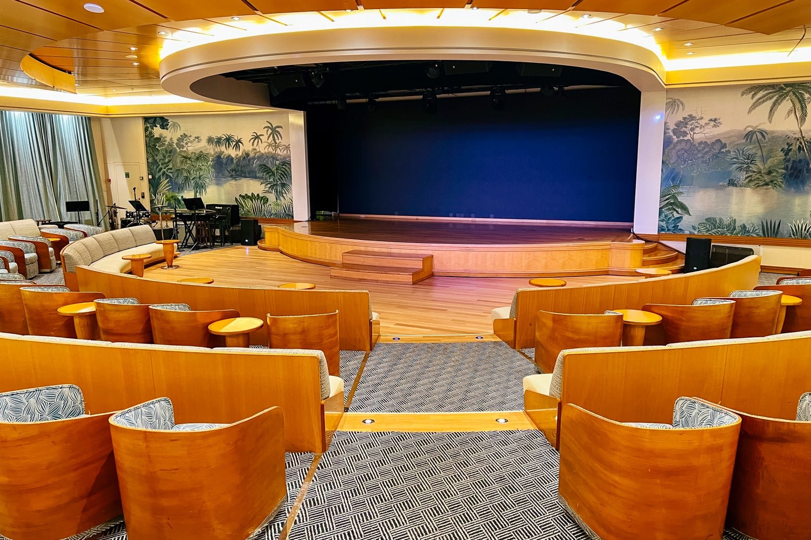 The main theater on Paul Gauguin