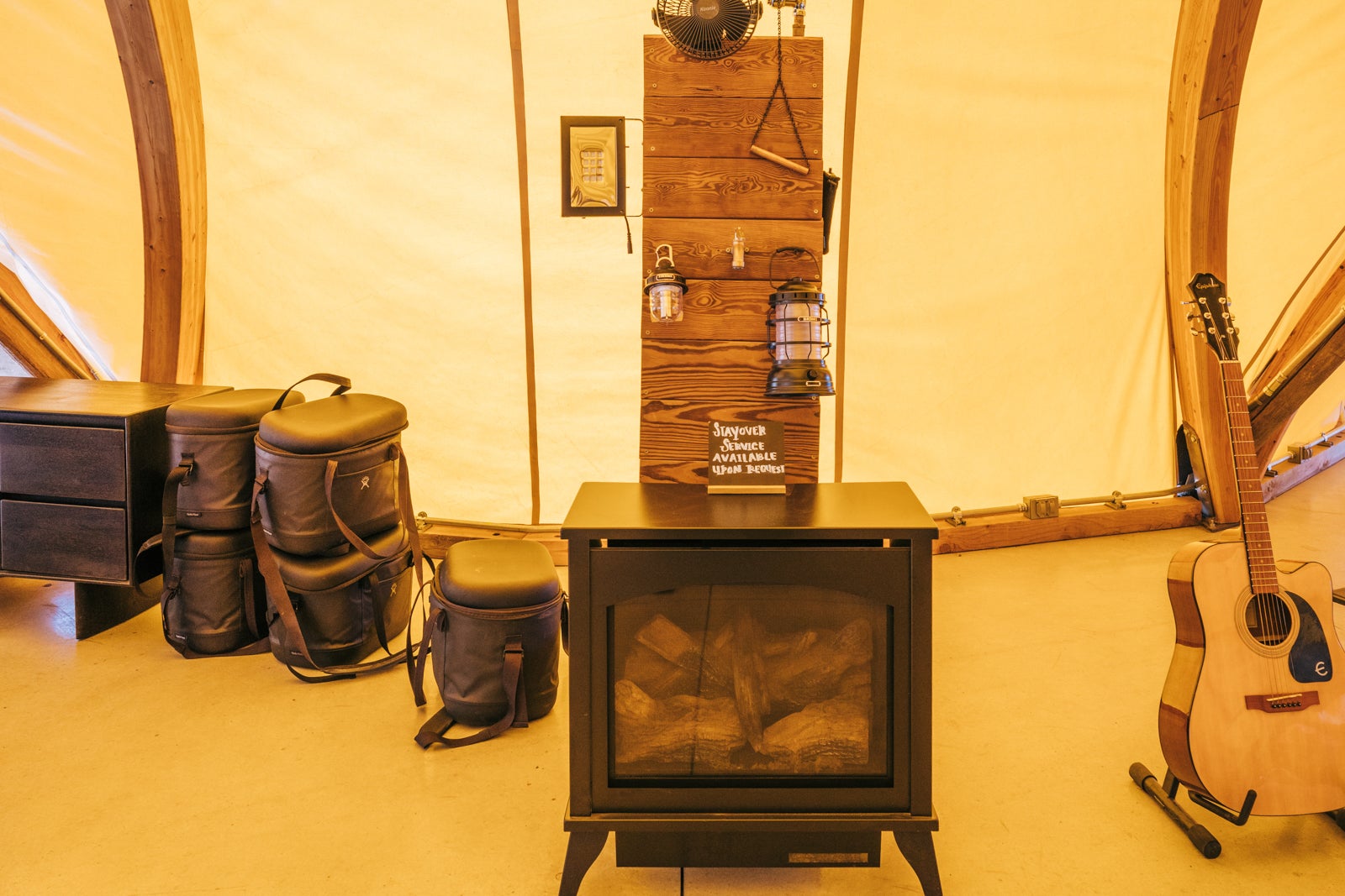 Under Canvas Columbia Gorge Reception Tent