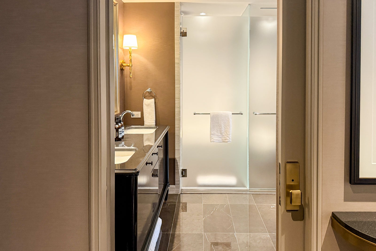 Waldorf Astoria bathroom