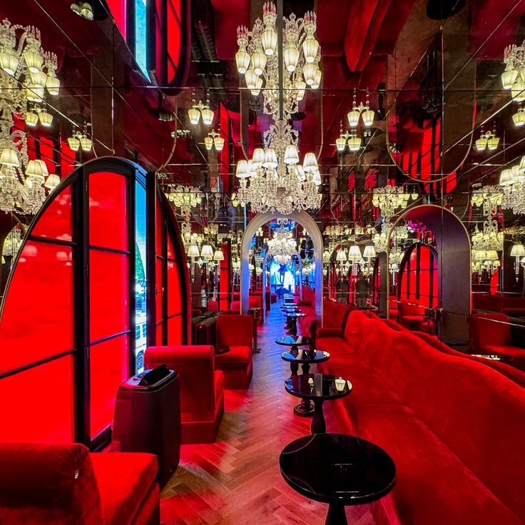 Inside look: This new points hotel in Paris offers Eiffel Tower views and luxurious accommodations from 110,000 Hilton points