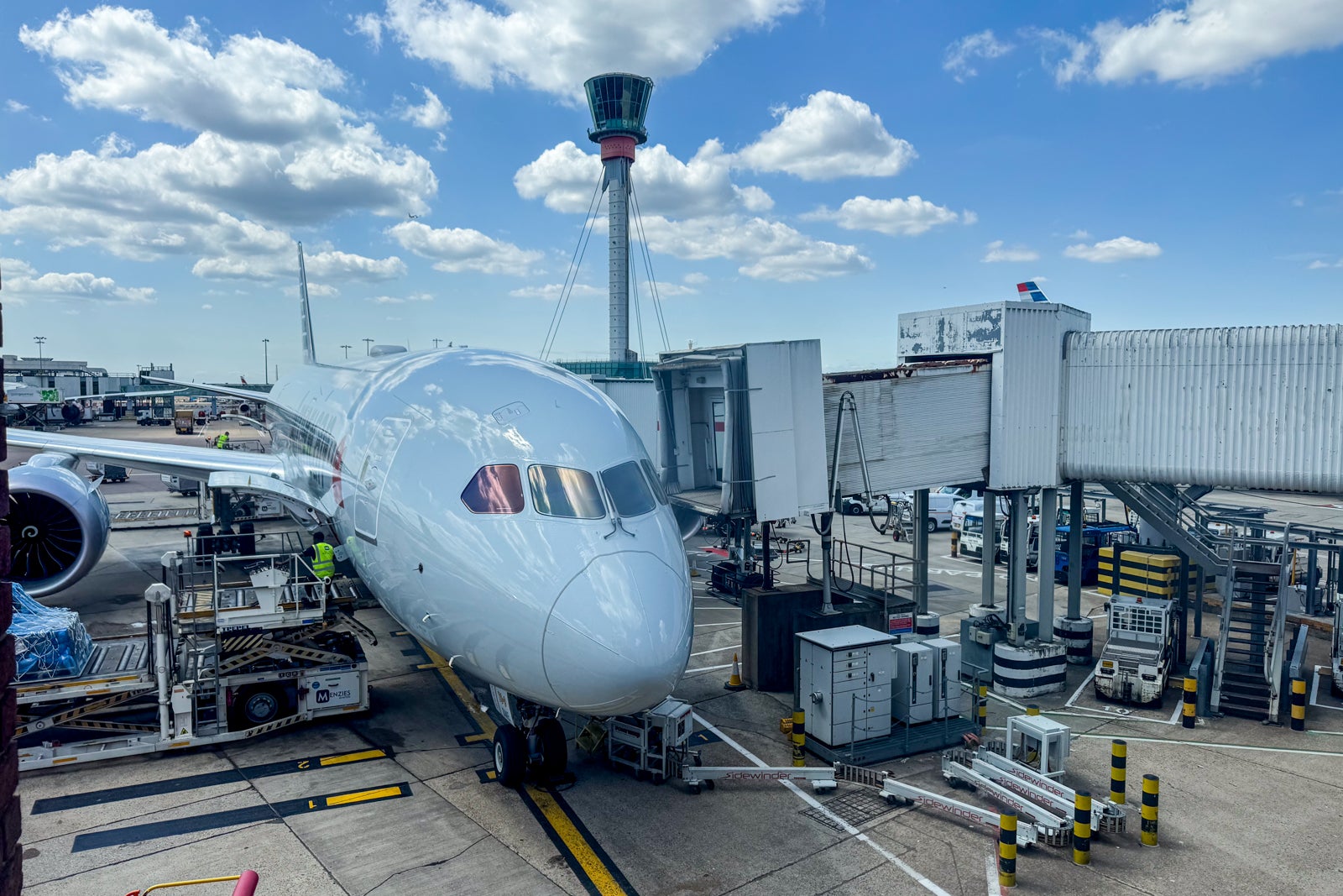 American Airlines' new Flagship Suite business class review plane