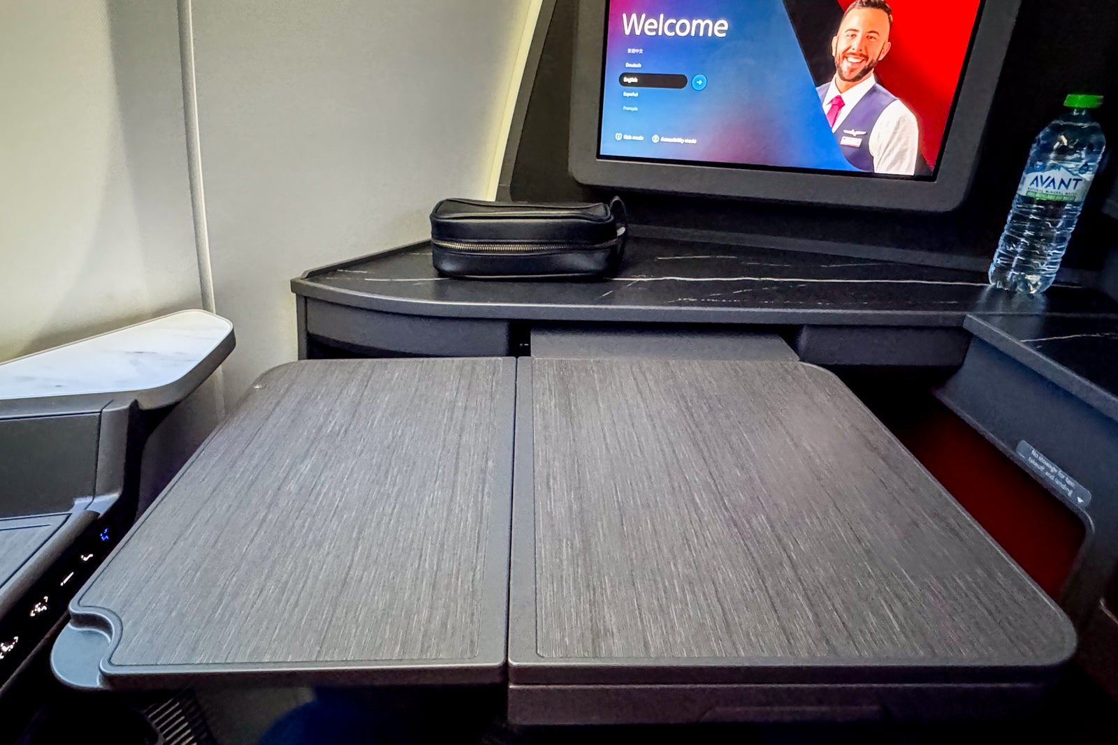 American Airlines' new Flagship Suite business class review AA flagship cabin