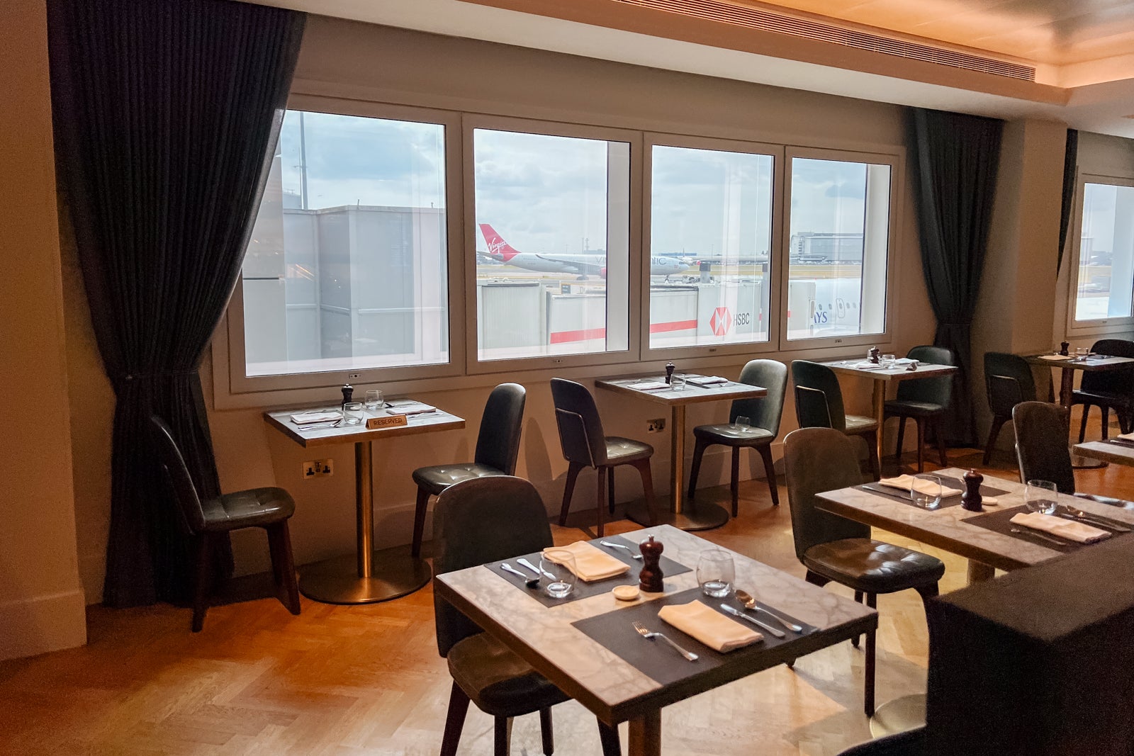 Qantas London Lounge