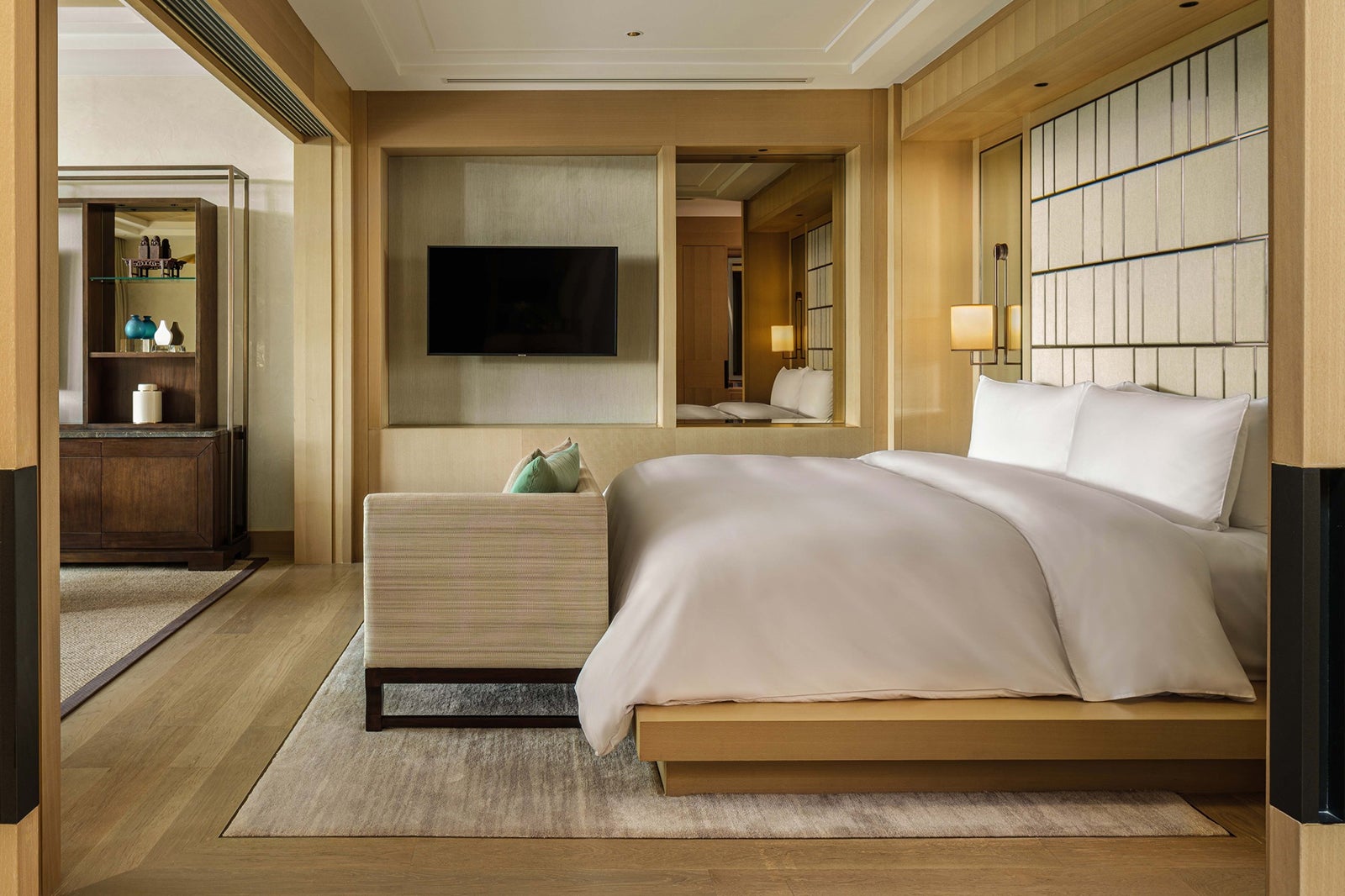 Capella Bangkok facebook 2