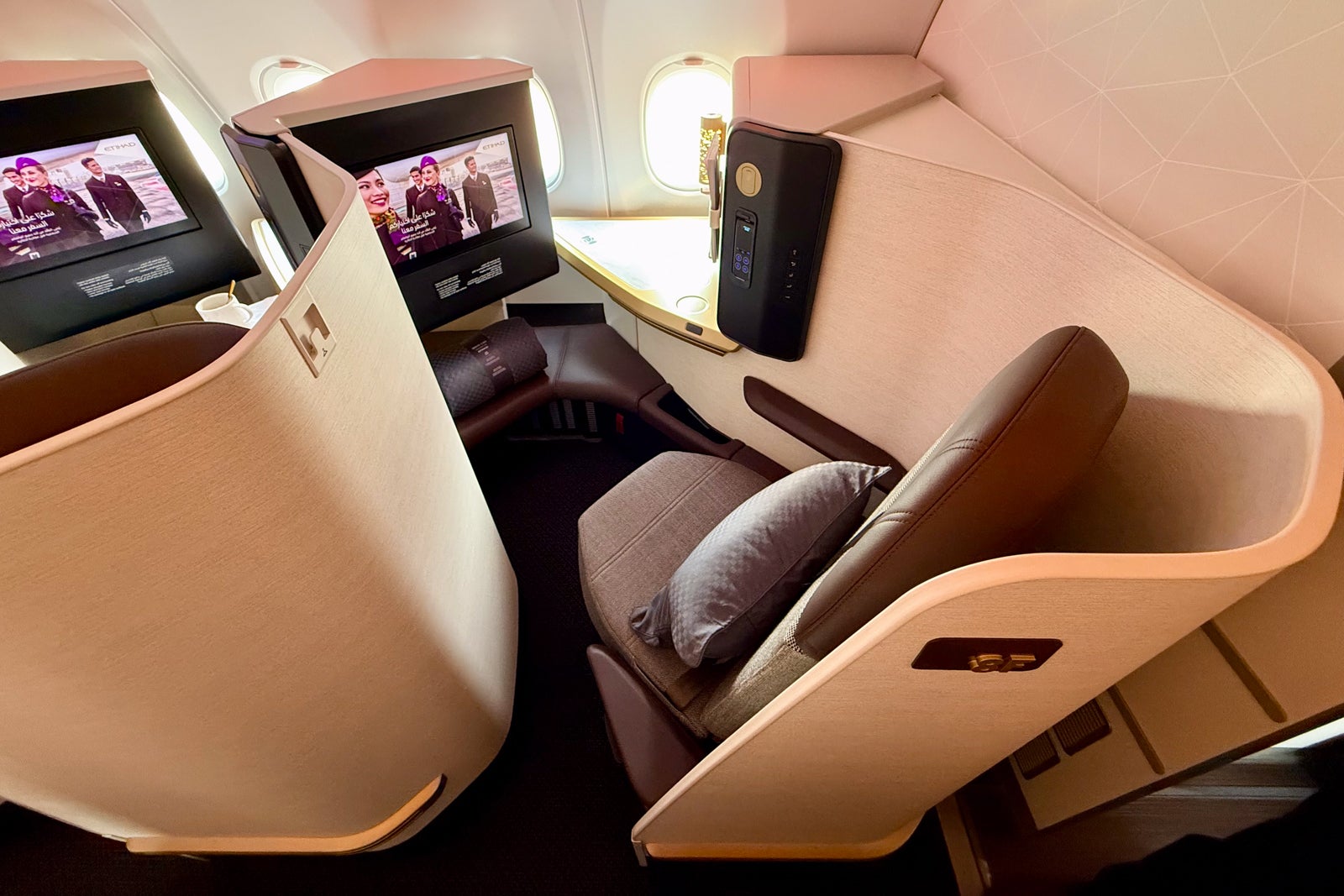 Etihad Airbus A321LR business