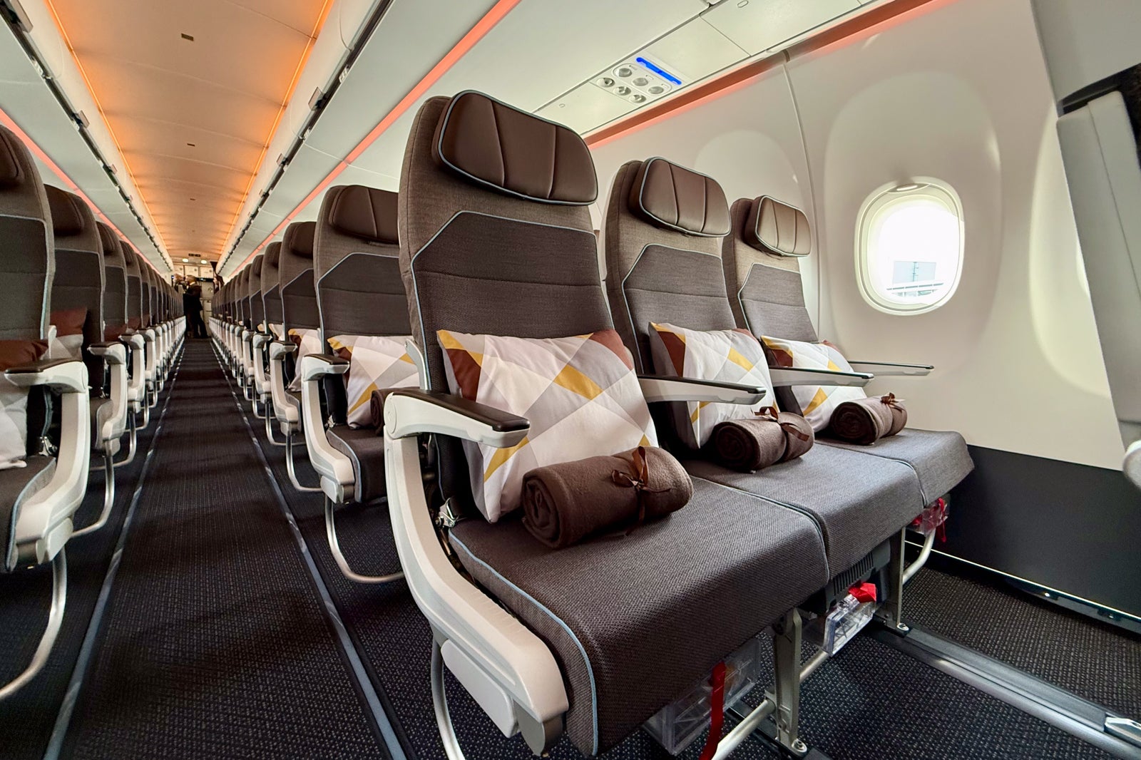 Etihad Airbus A321LR seats