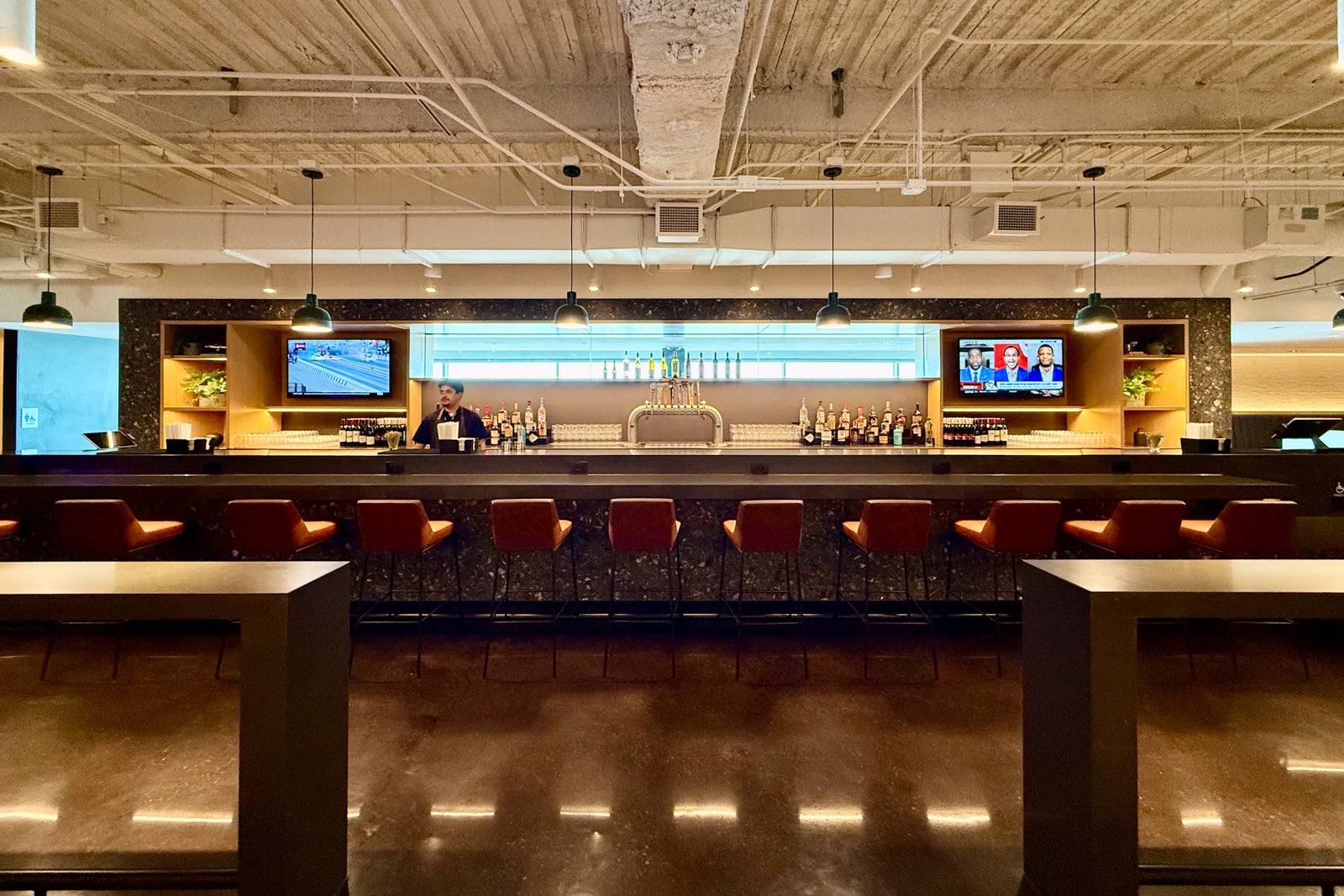United Airlines debuts massive new club in Denver United Club Denver B West 48