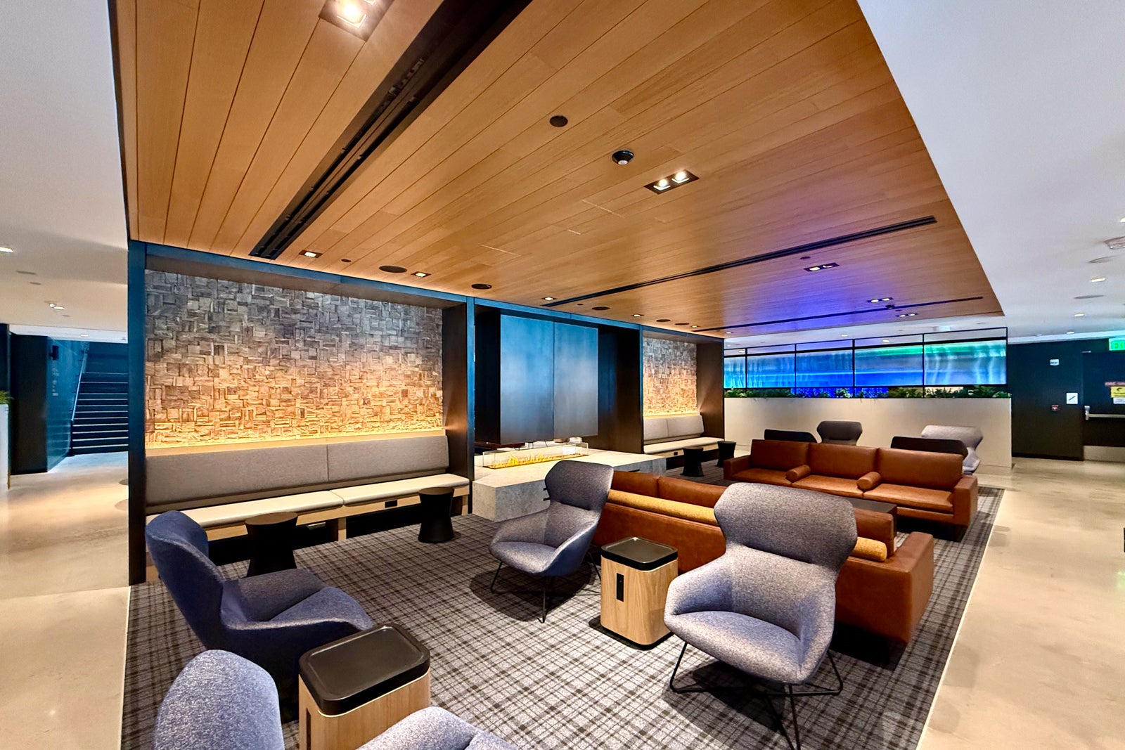 United Airlines debuts massive new club in Denver United Club Denver B West 65