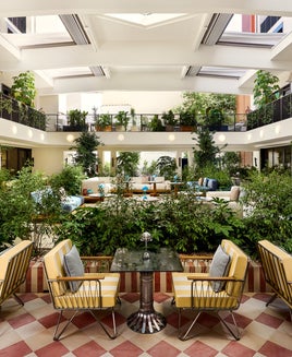 From Lake Como to the Grand Canyon: 10 Marriott Bonvoy hotels you can book with 200,000 points