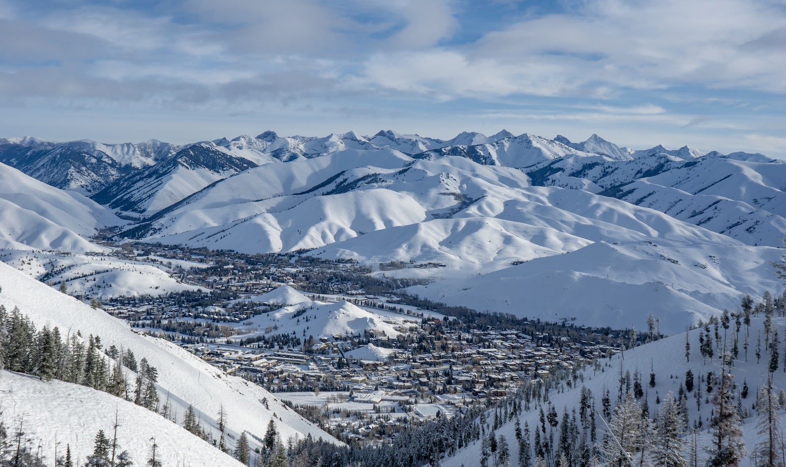 Alaska Airlines announces 7-route West Coast expansion sun valley idaho