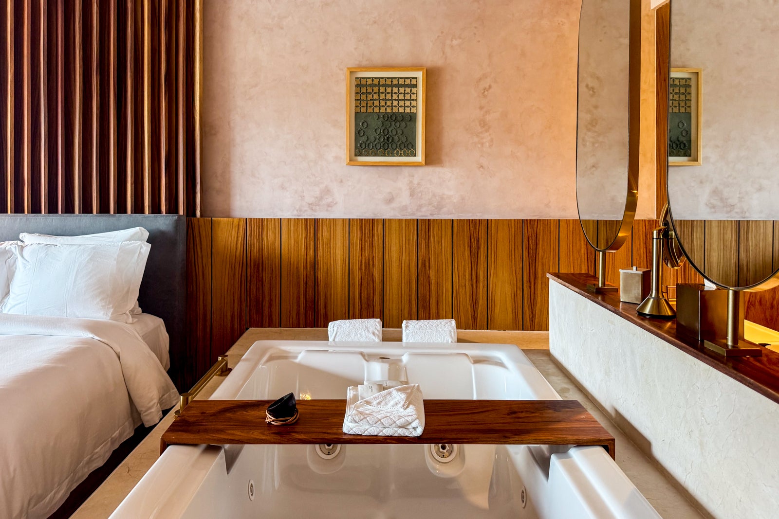 Almare, a Luxury Collection Resort room