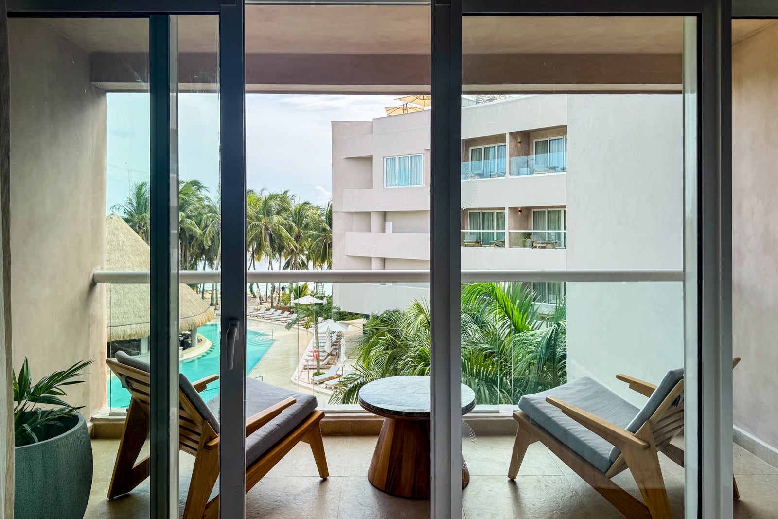 Almare, a Luxury Collection Resort room