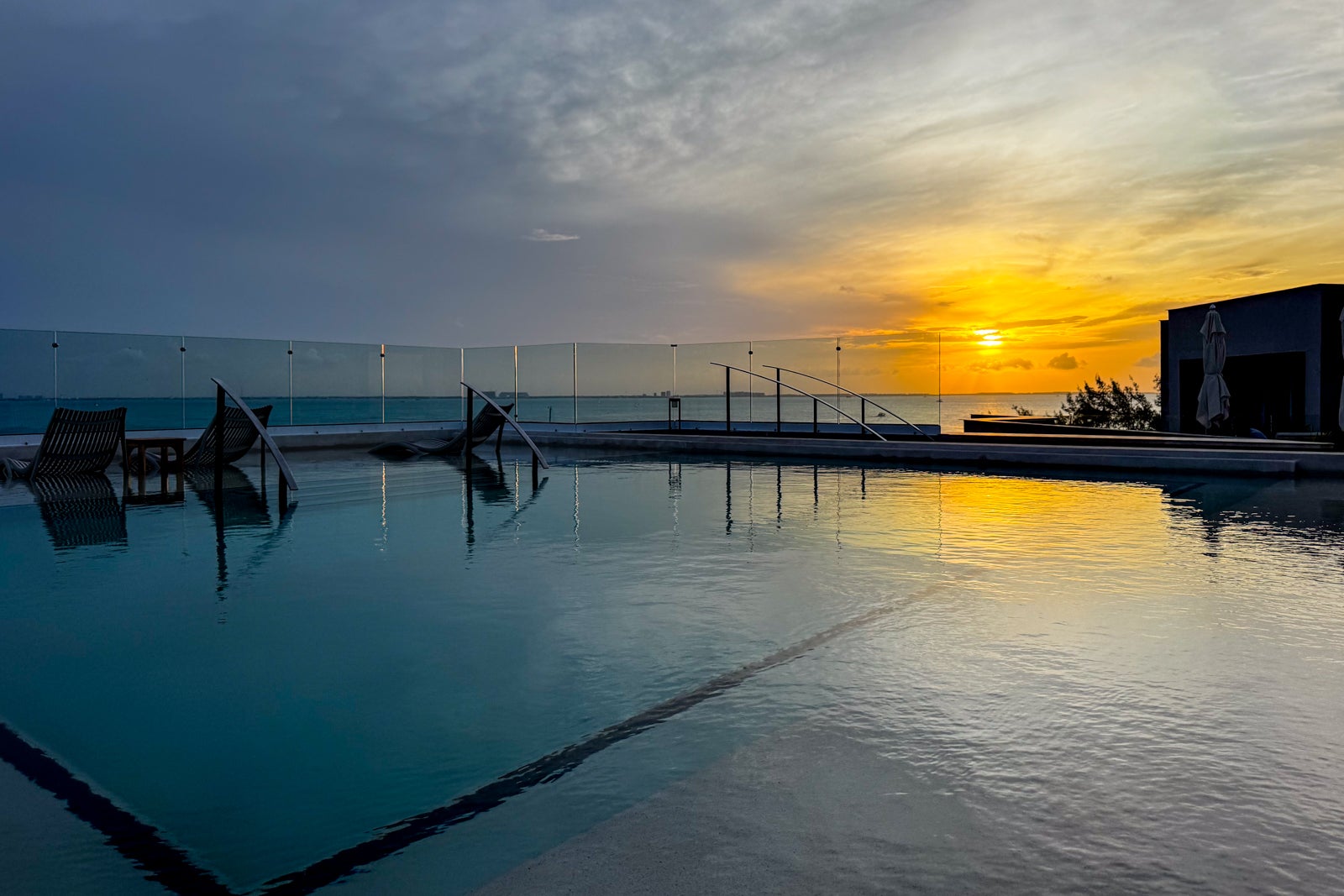Almare, a Luxury Collection Resort pool