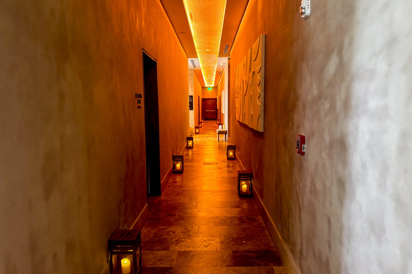 Almare, a Luxury Collection Resort decor