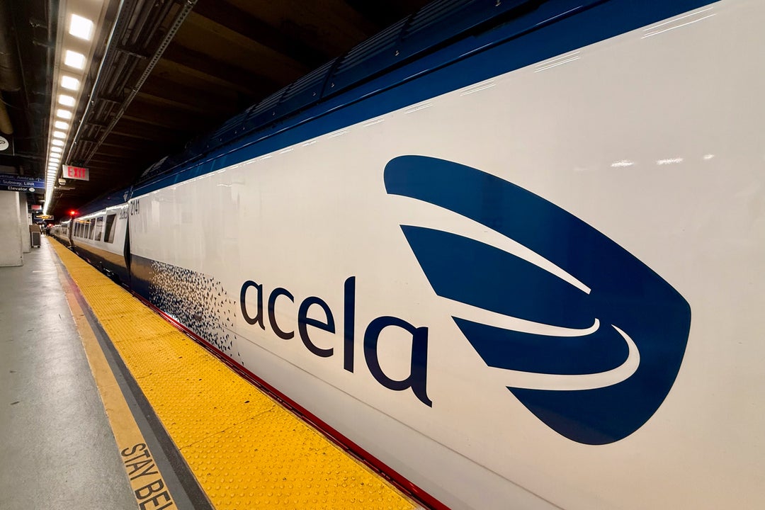 Amtrak's new and long-awaited Acela shines in Northeast Corridor debut ...
