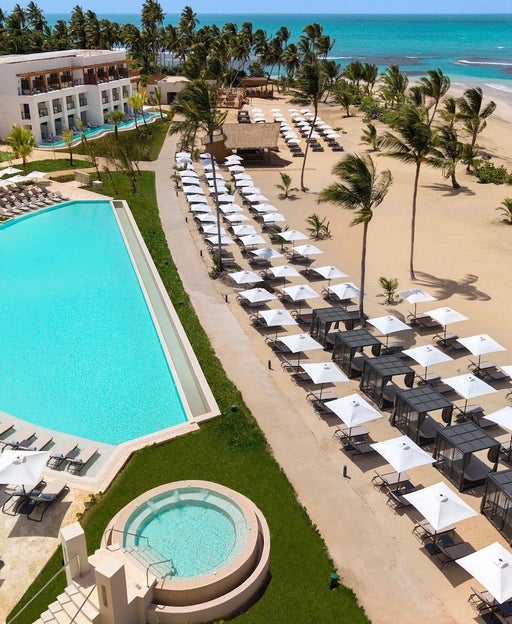 A new adults-only, all-inclusive resort you can book with Hyatt points just opened in the Dominican Republic