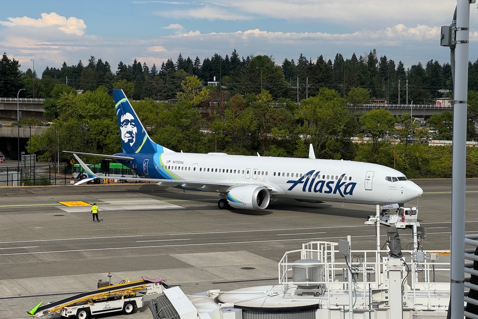 alaska airlines boeing 737 sea