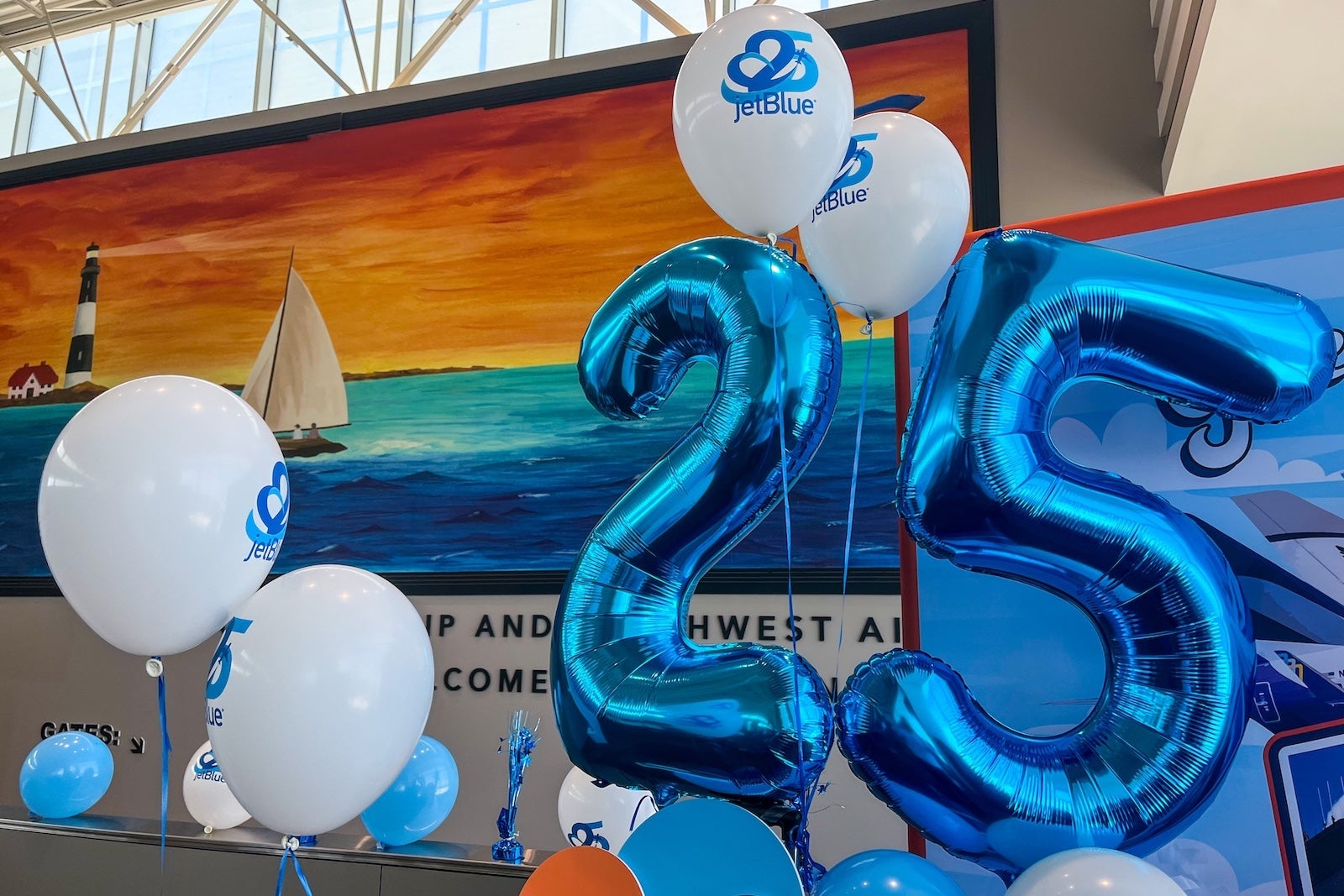25 cities in 11 days: How this JetBlue flyer earned 350,000 points and 25 years of elite status A JetBlue 25 for 25 celebration at Long Island's MacArthur Airport (ISP).