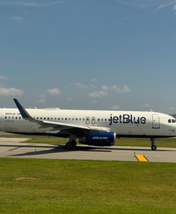 JetBlue wins Spirit's LaGuardia slots, eyes historic Marine Air Terminal