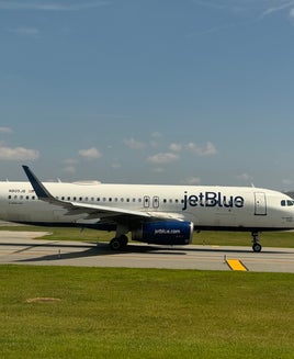 JetBlue wins Spirit's LaGuardia slots, eyes historic Marine Air Terminal