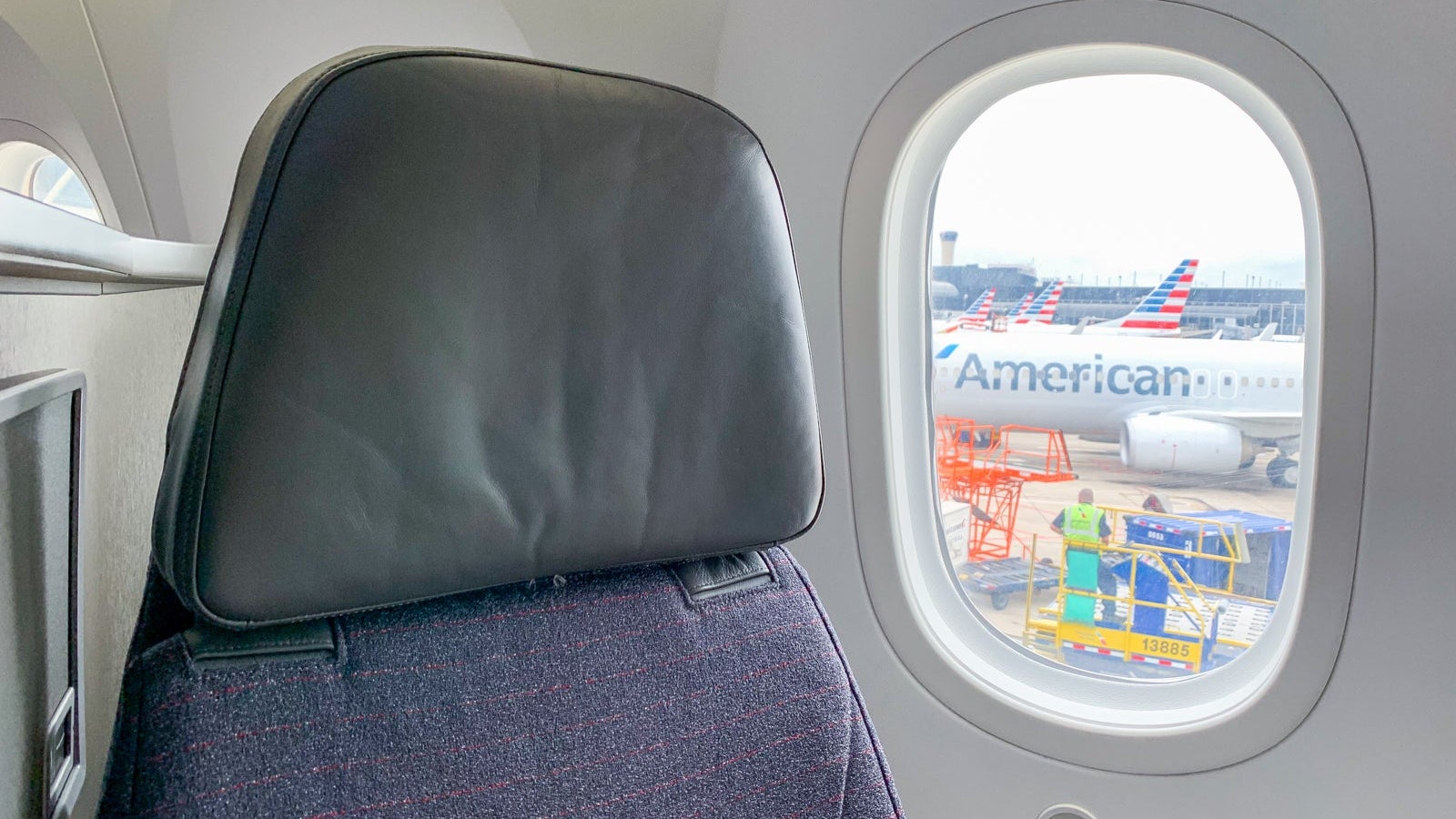 American Airlines Boeing 787-8 ORD DFW