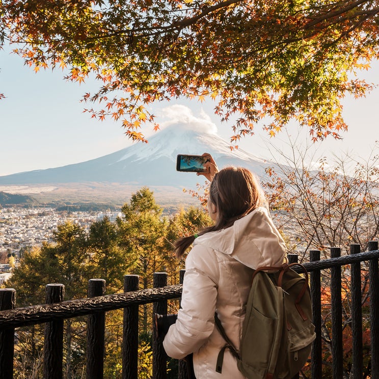 Earn up to 11 miles and Loyalty Points per $1 on American Airlines Vacations packages