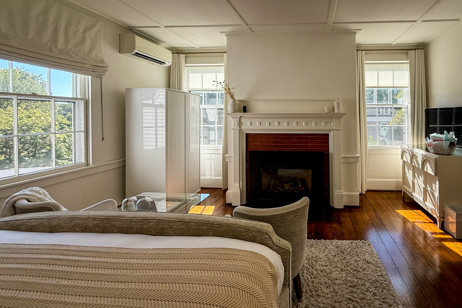 bed and fireplace