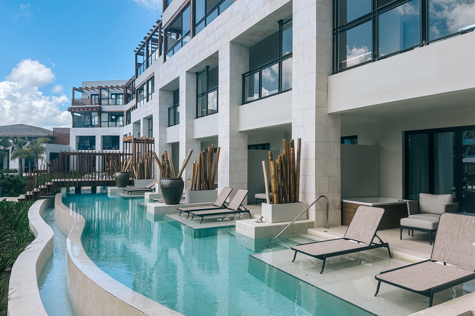 HYATT REWARD REVOLUTION: 500 POINTS A NIGHT—GRAB THEM NOW!